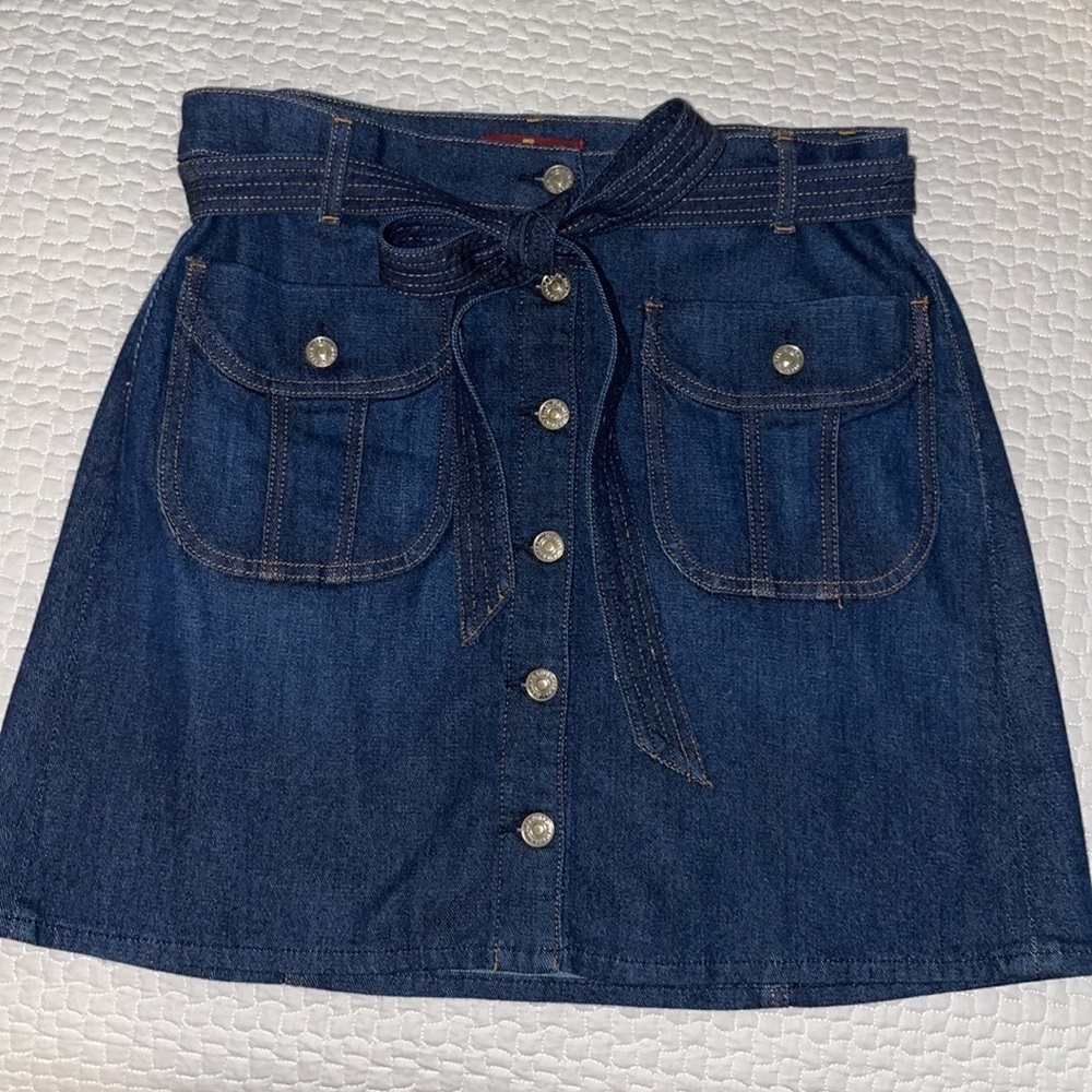 7 For All Mankind denim skirt. Size 31